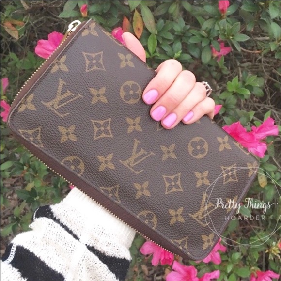 Louis Vuitton Handbags - ↗️‼️large monogram zippy organizer wallet